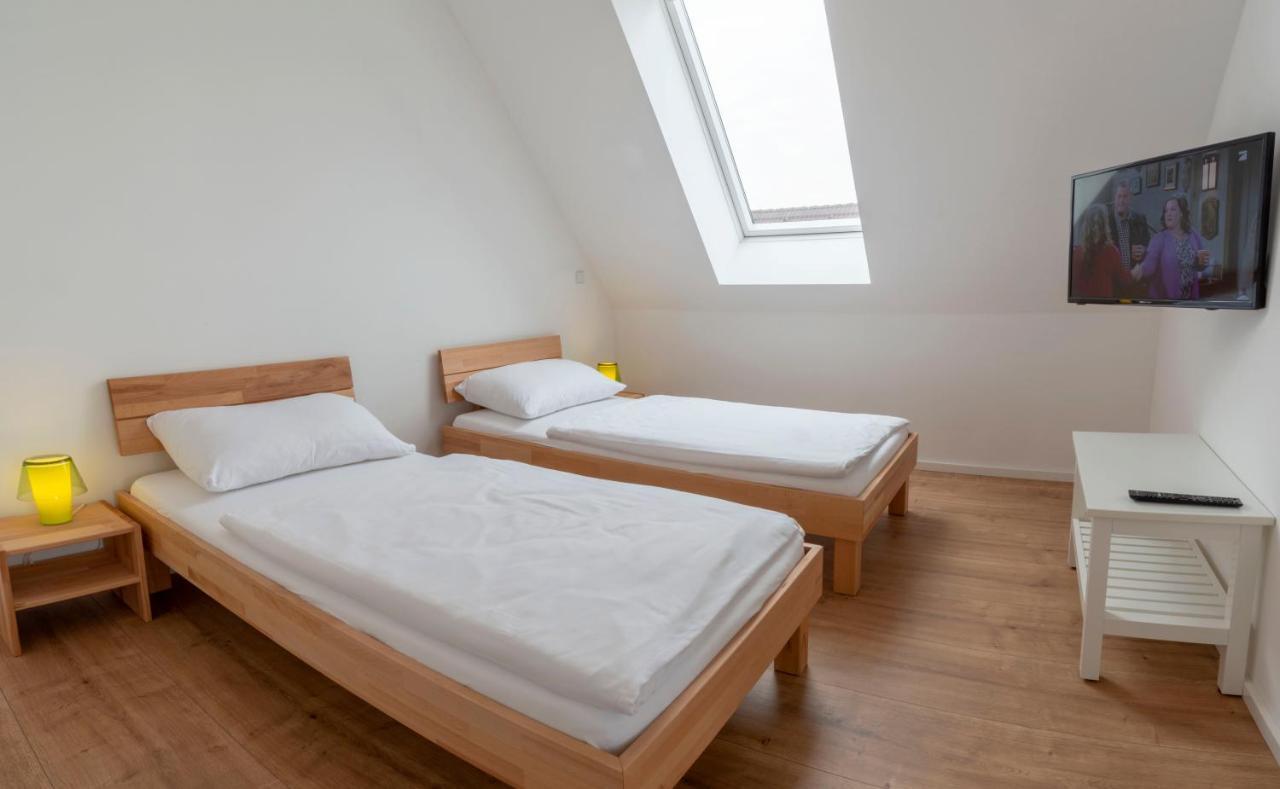 Wn Rooms ウィーナー・ノイシュタット エクステリア 写真